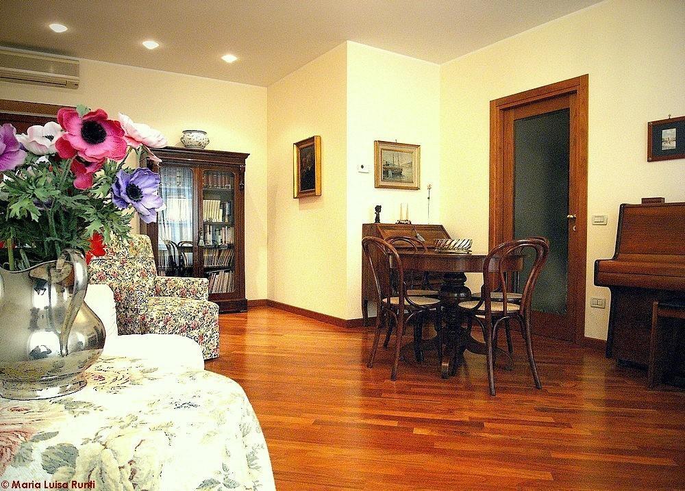 B&B Crispi Trieszt Szoba fotó